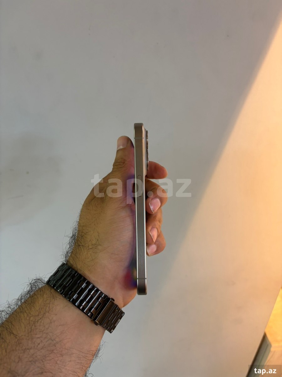 Apple iPhone 15 Pro Natural Titanium 512GB/8GB (2)