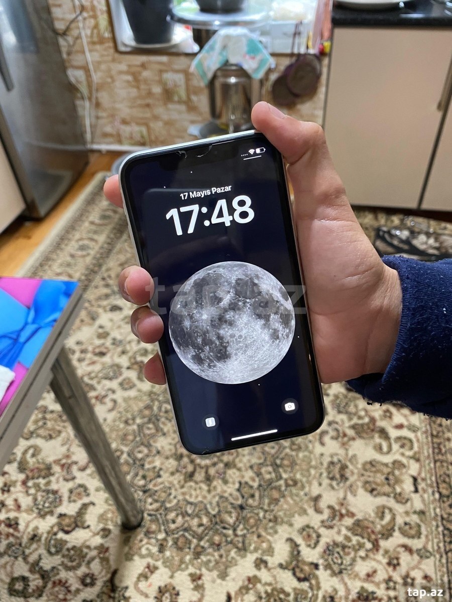 Apple iPhone XR White 64GB/3GB (5)