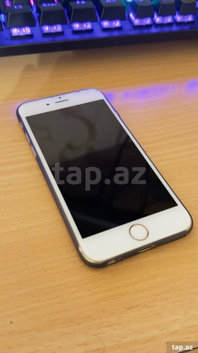 Apple iPhone 6 Gold 64GB (2)