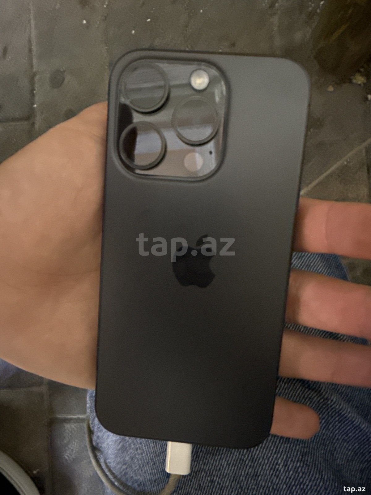 Apple iPhone 15 Pro Black Titanium 128GB/8GB (2)