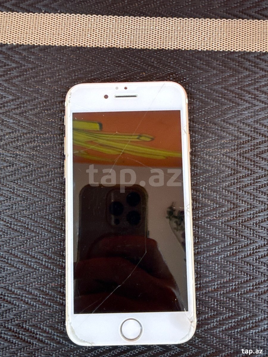 Apple iPhone 7 Gold 128GB (2)
