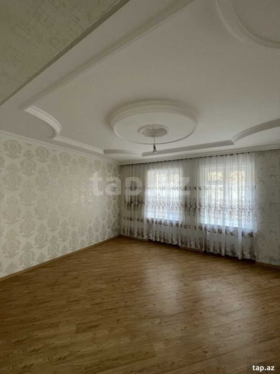 Həyət evi, Bakıxanov qəs. (12)
