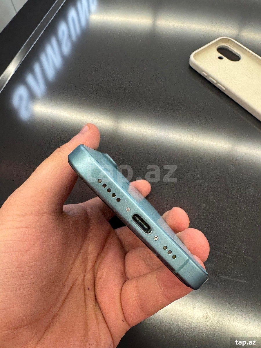 Apple iPhone 16 Teal 128GB/8GB (4)