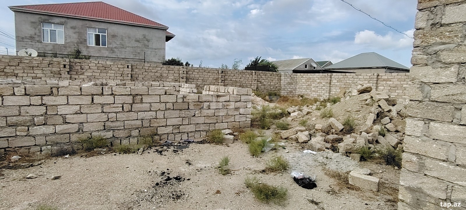 4 sot torpaq sahəsi, Xaşaxuna bağları (3)
