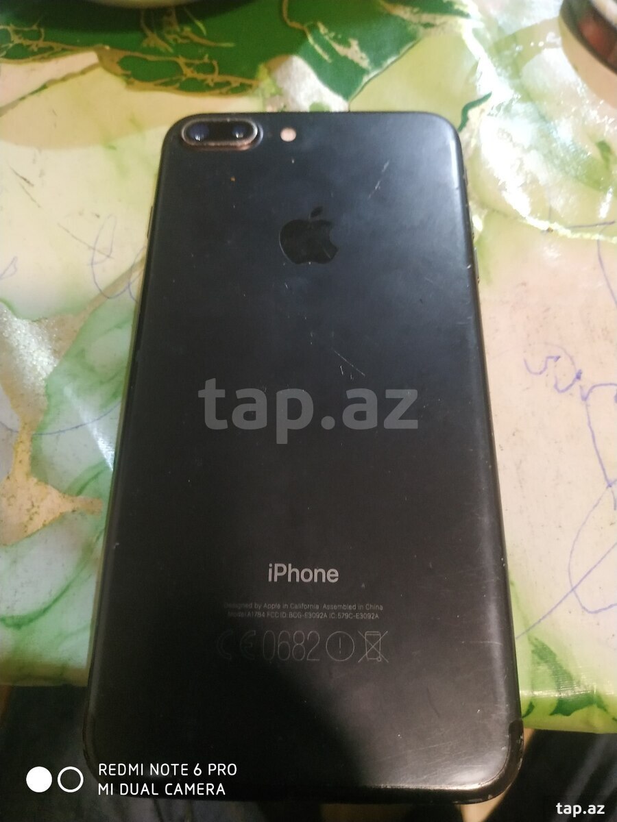 Apple iPhone 7 Plus Black 128GB (2)