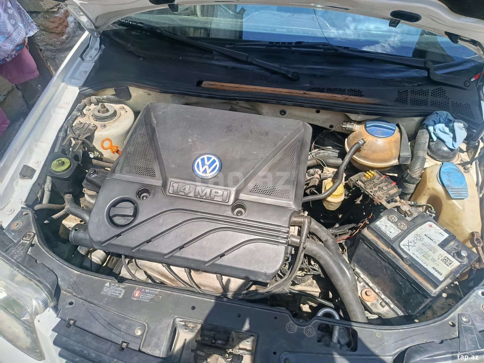 Volkswagen Polo, 2001 il (2)