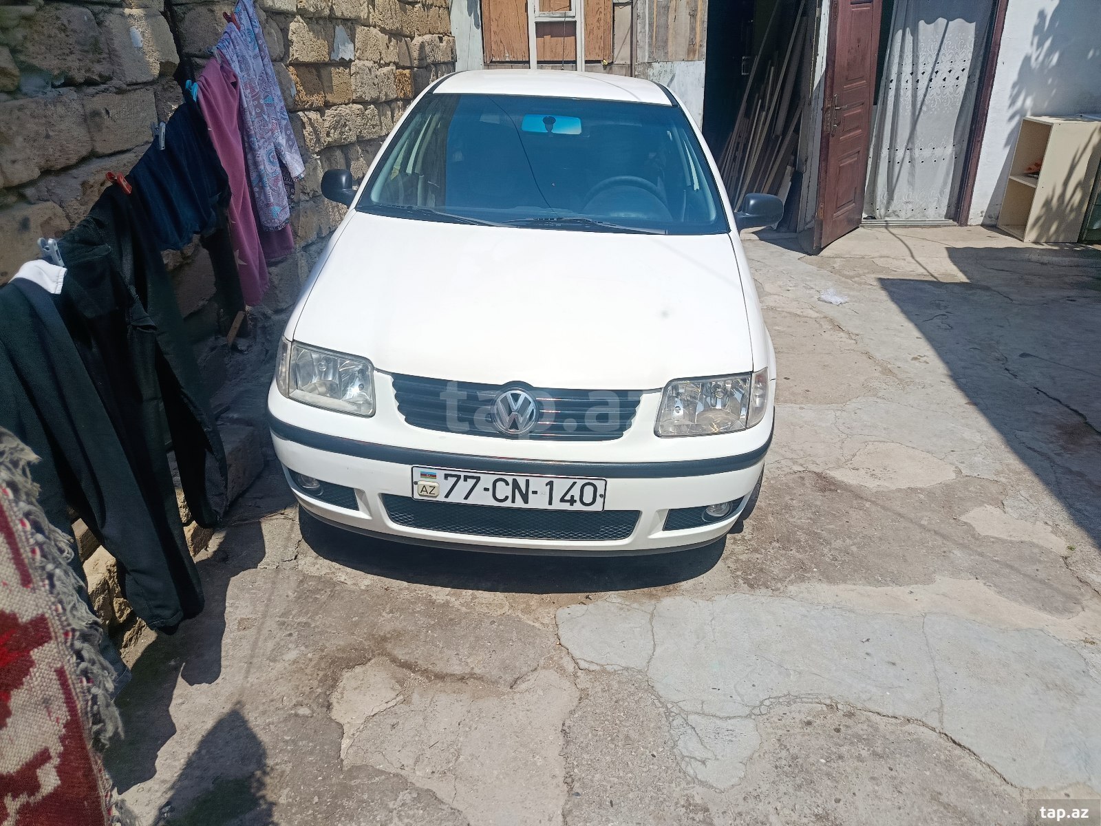 Volkswagen Polo, 2001 il (10)