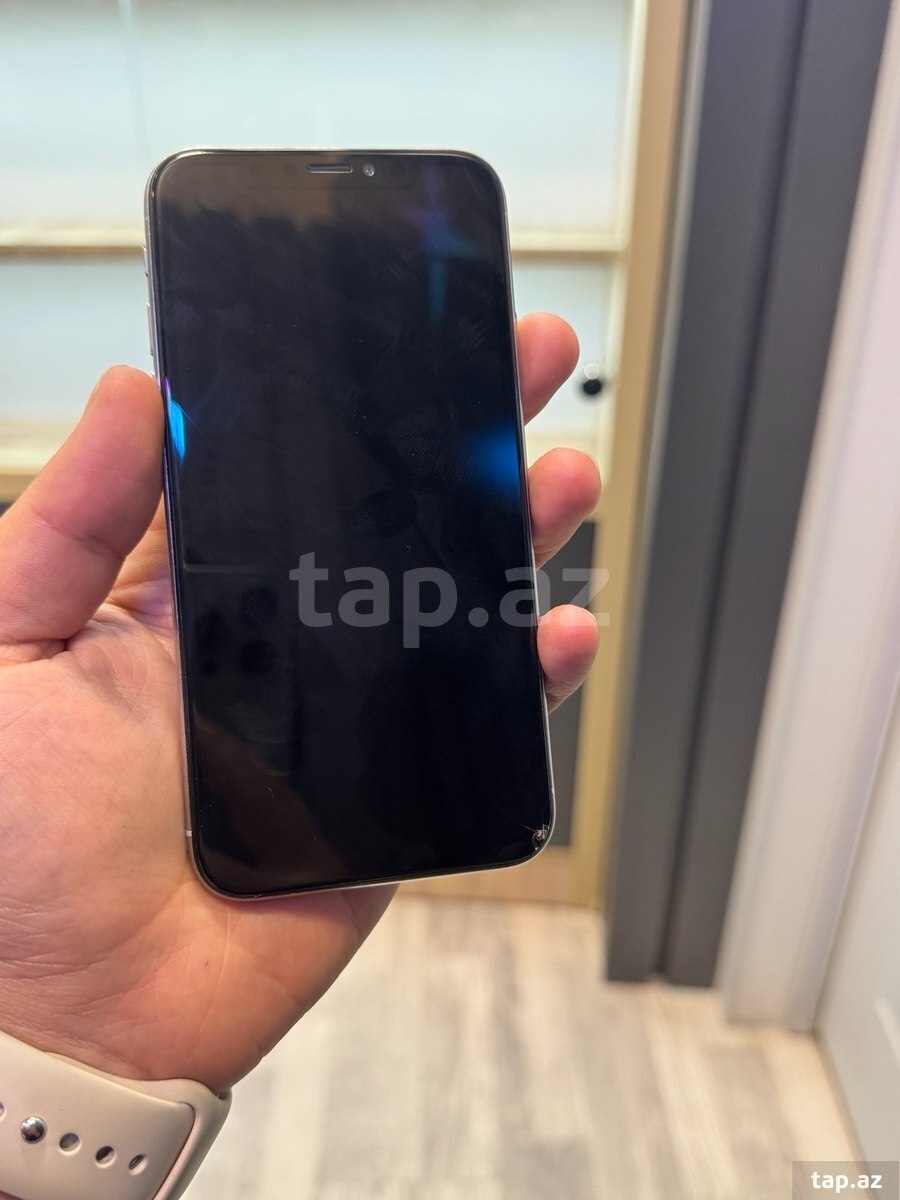 Apple iPhone X Silver 64GB/3GB (4)