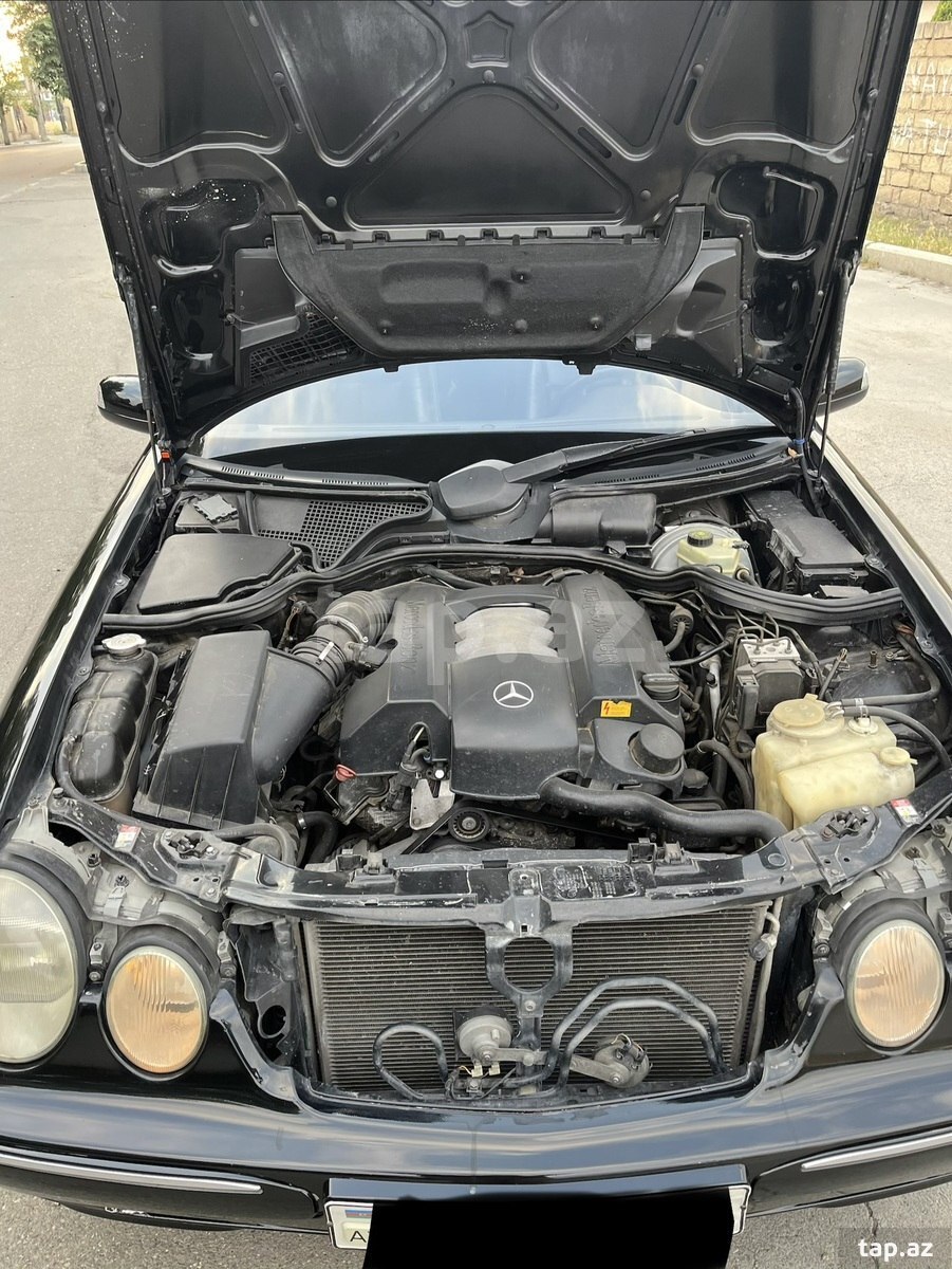 Mercedes E 280, 2001 il (14)