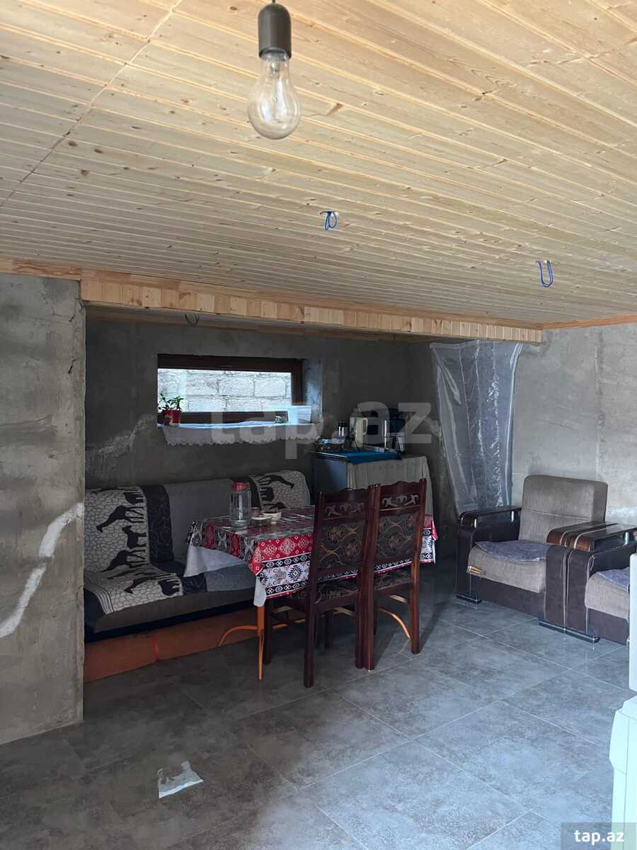 Həyət evi, Binə qəs. (6)