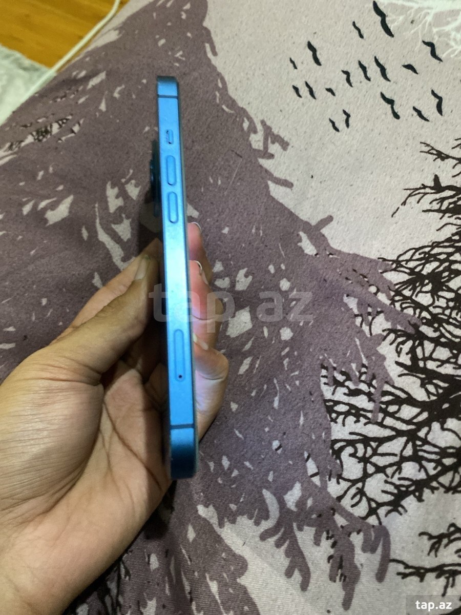Apple iPhone 13 Blue 128GB/4GB (3)