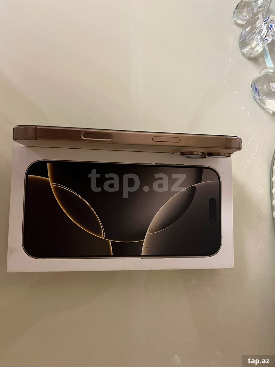 Apple iPhone 16 Pro Desert Titanium 128GB/8GB (3)