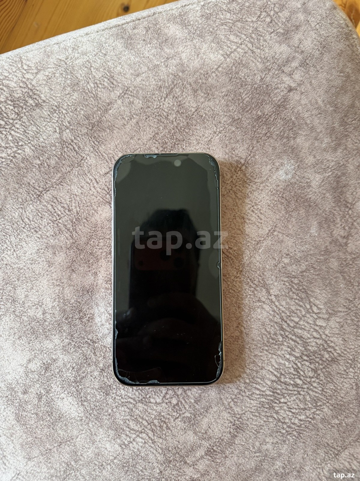 Apple iPhone 16 Pro Desert Titanium 256GB/8GB (2)