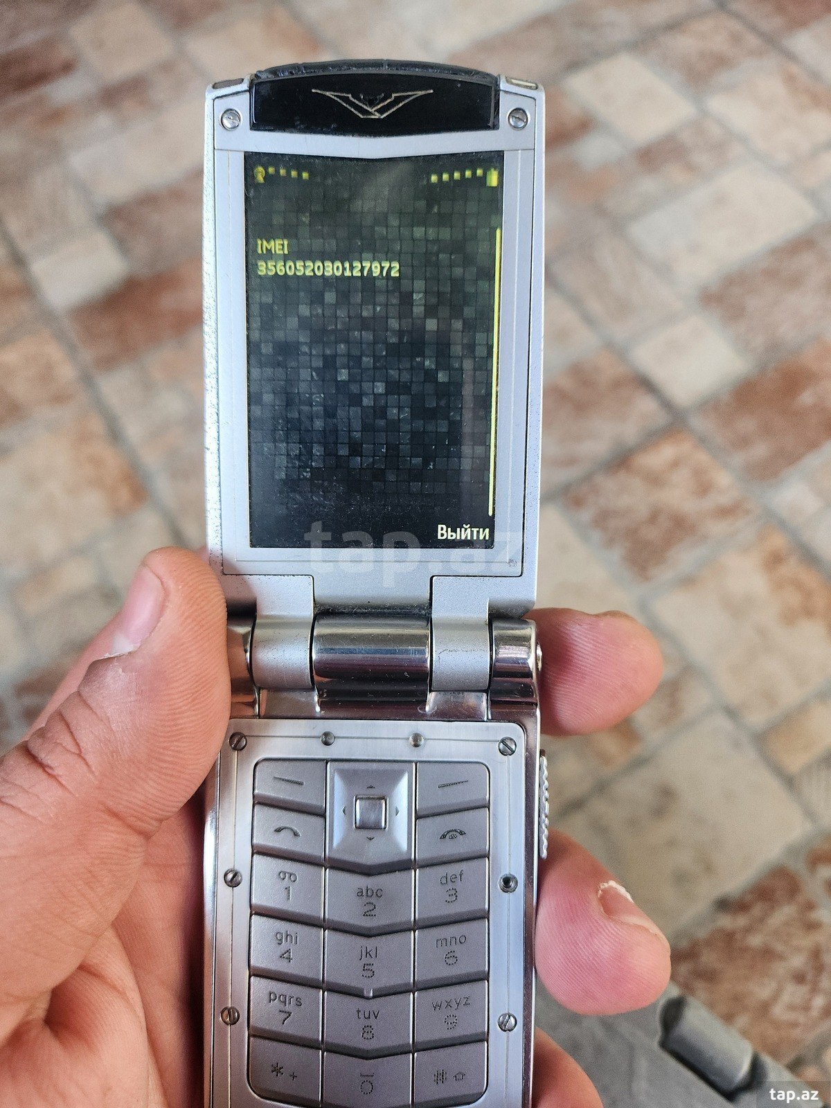 Vertu Constellation Ayxta Black Alligator (7)