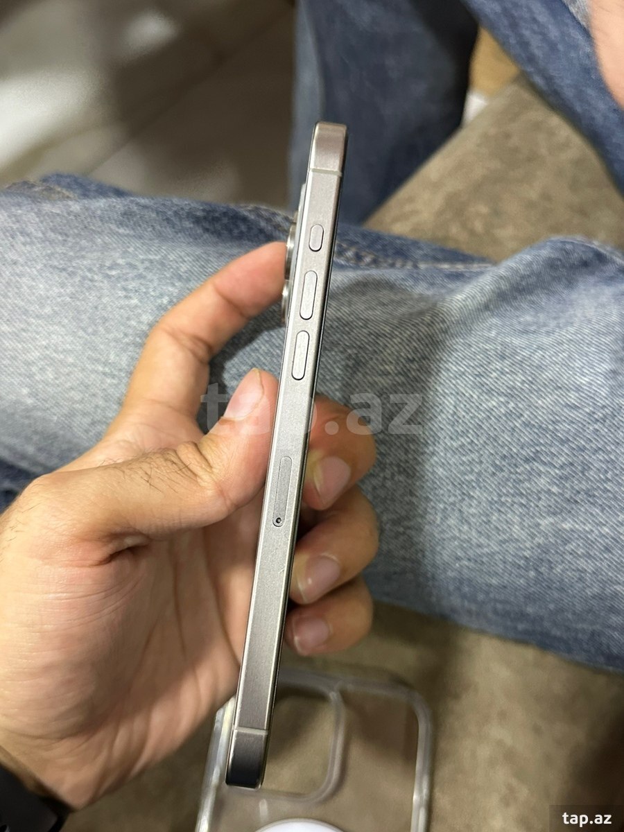 Apple iPhone 15 Pro Max White Titanium 256GB/8GB (4)