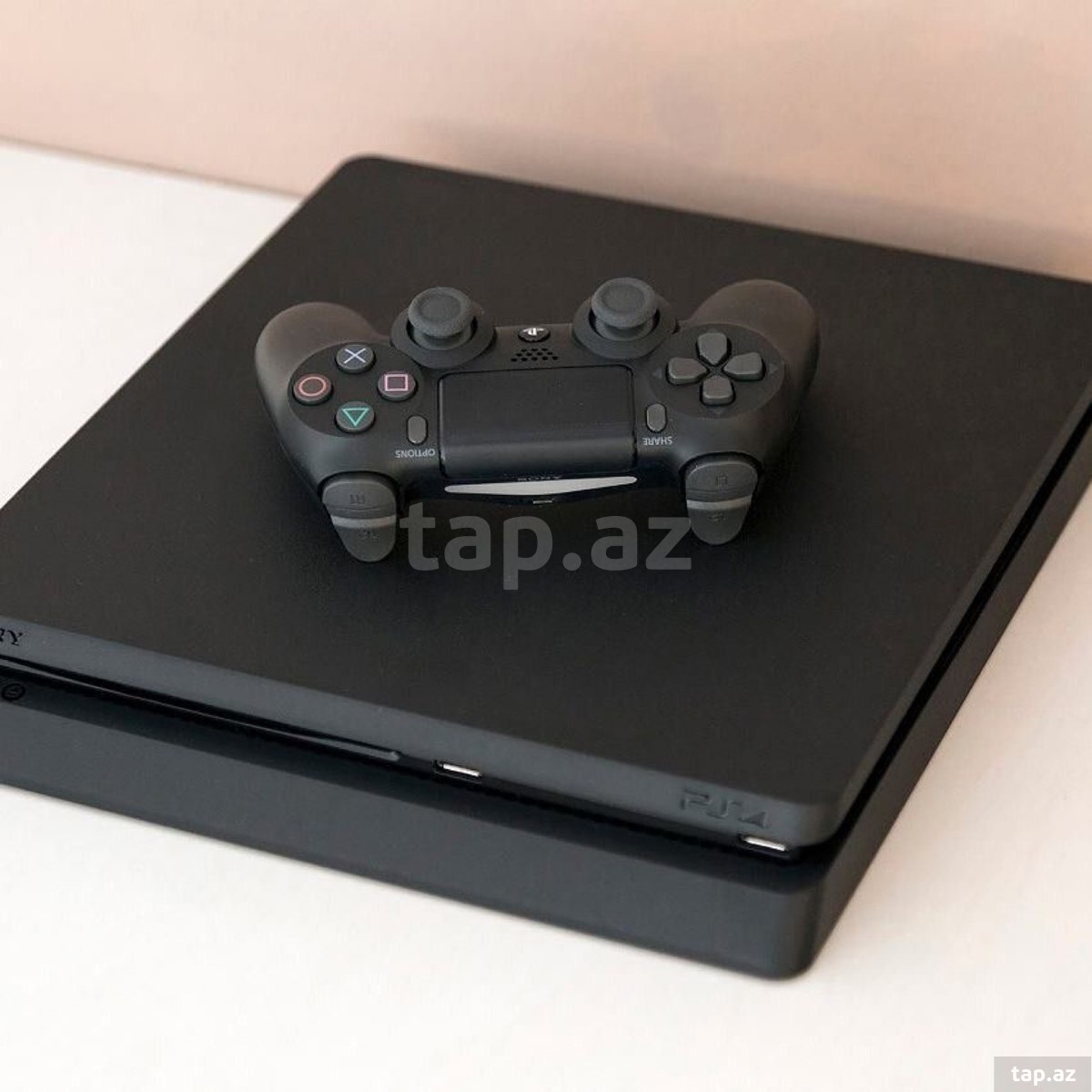 Sony playstation 4 slim 1TB (2)