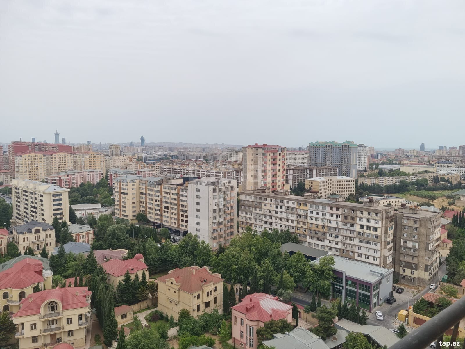 4-otaqlı yeni tikili, Cəfər Xəndan küç., 145 m²