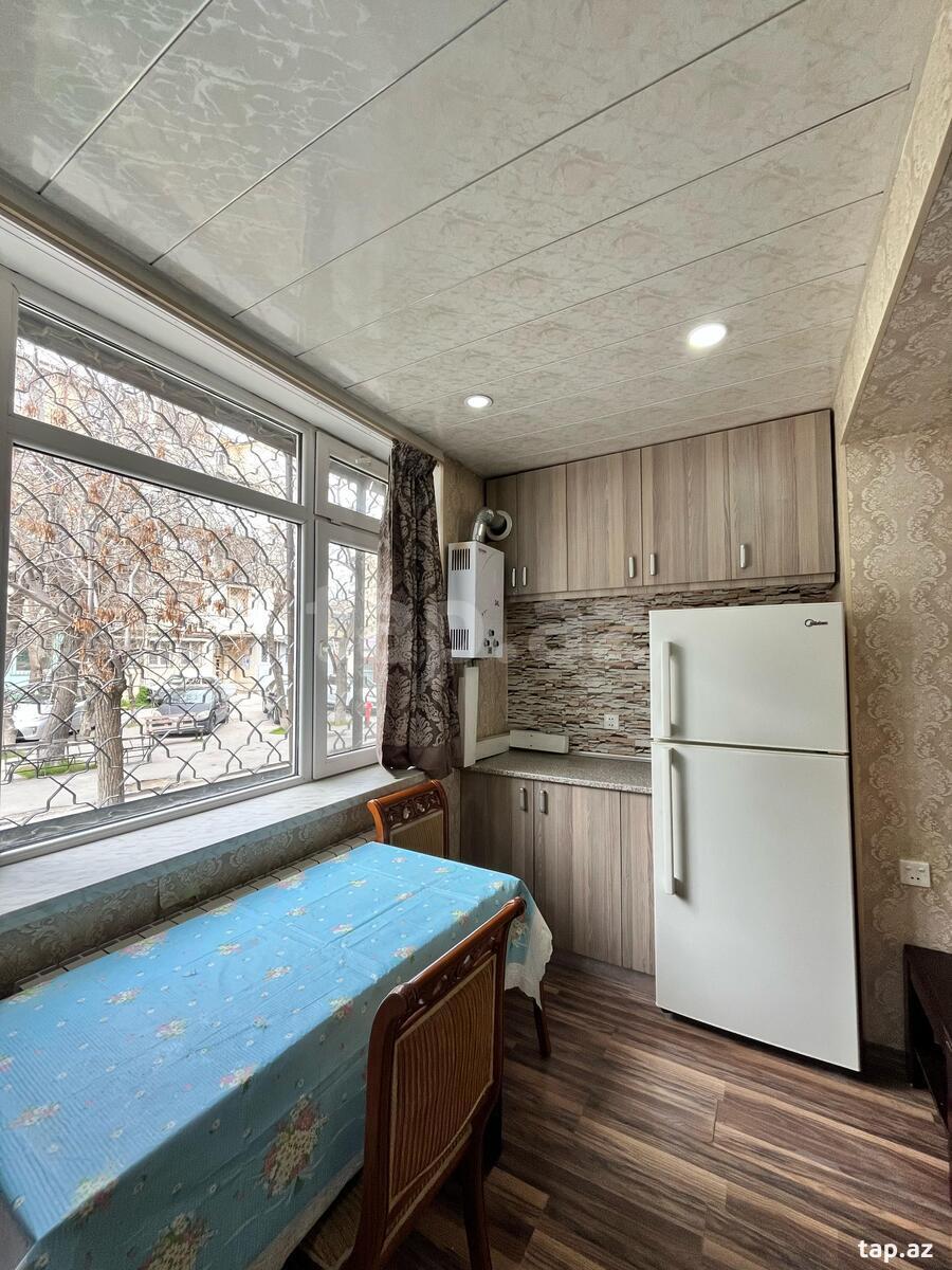 3-otaqlı mənzil kirayə verilir, E.Akademiyası m., 70 m² (8)