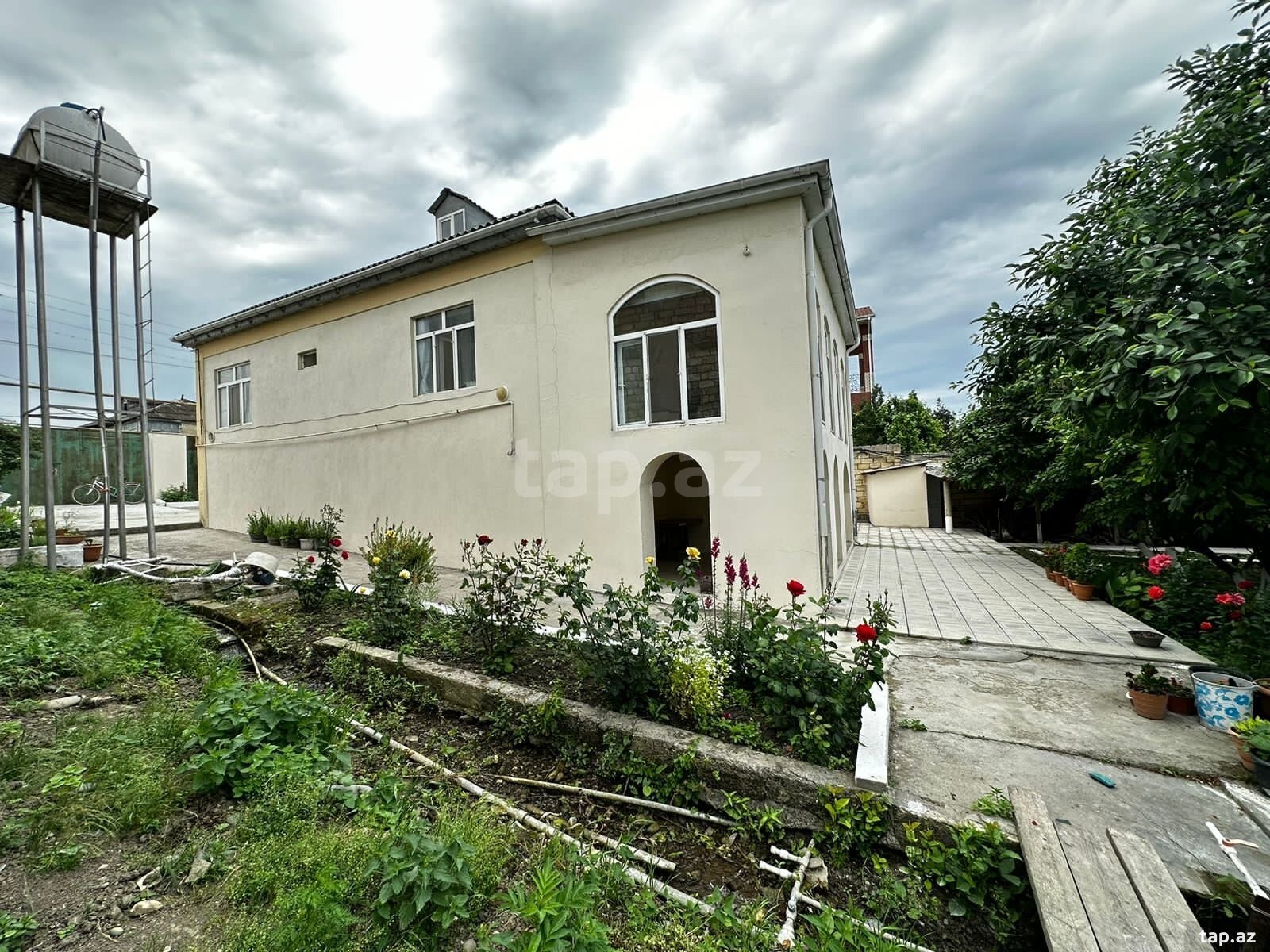 Həyət evi kirayə verilir, Nabran r. (18)