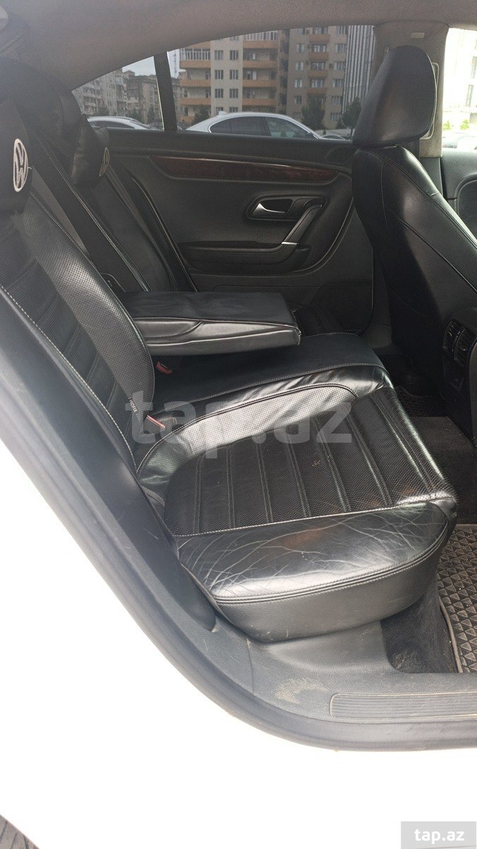Volkswagen Passat CC, 2009 il (11)