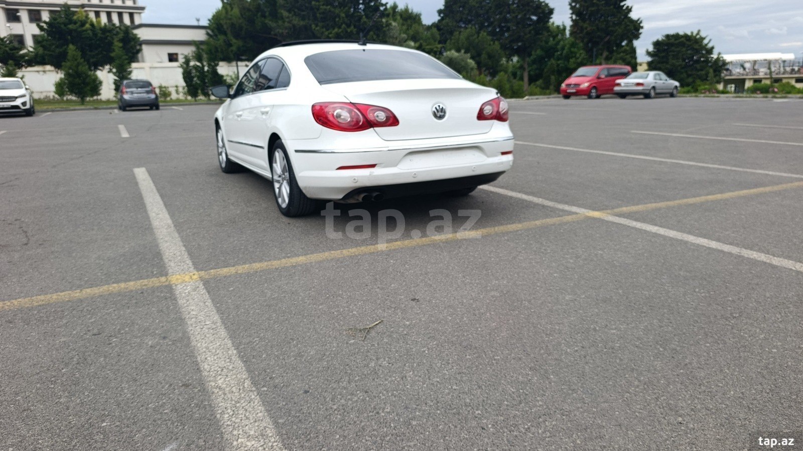 Volkswagen Passat CC, 2009 il (27)