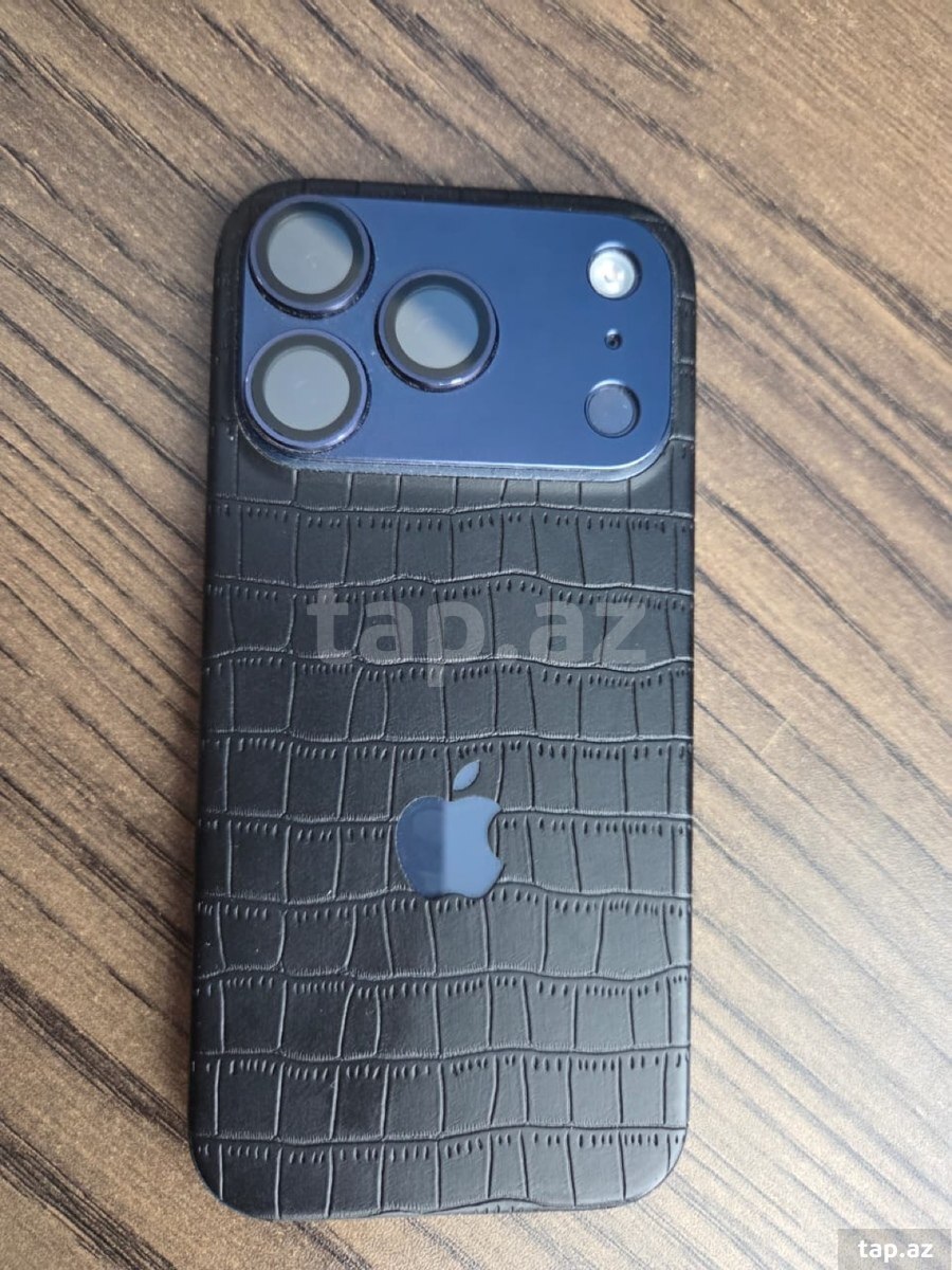 Apple iPhone 17 Pro Deep Blue 1TB/12GB (5)