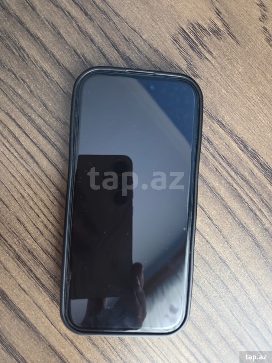 Apple iPhone 17 Pro Deep Blue 1TB/12GB (2)
