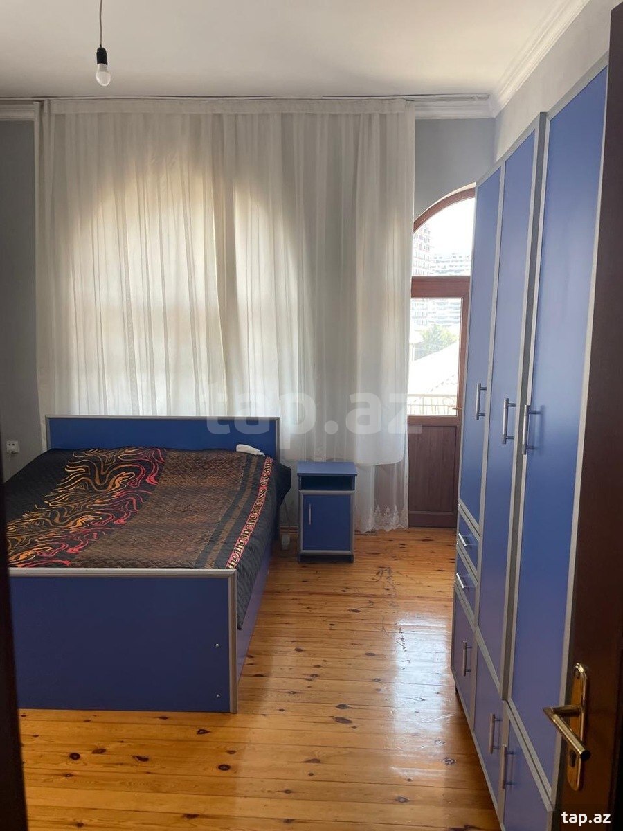 Həyət evi, Biləcəri qəs. (9)