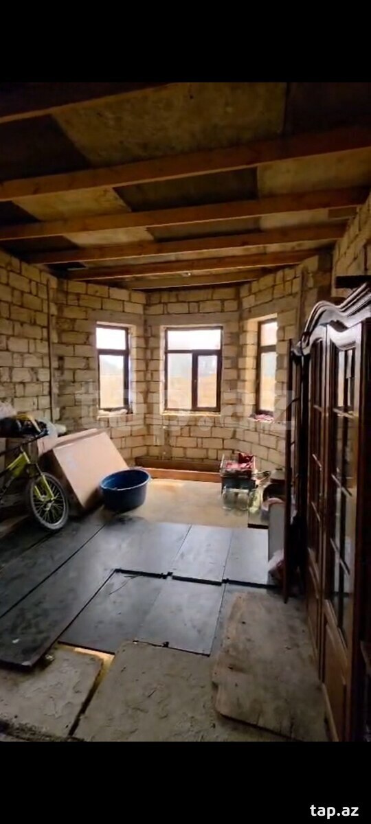 Həyət evi, Saray qəs. (8)