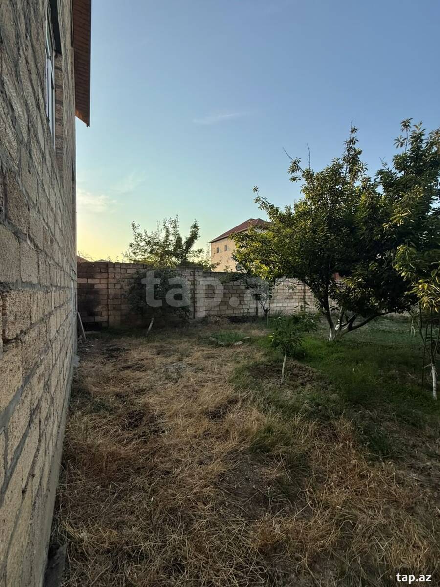 Həyət evi, Fərman Kərimzadə küç. (12)