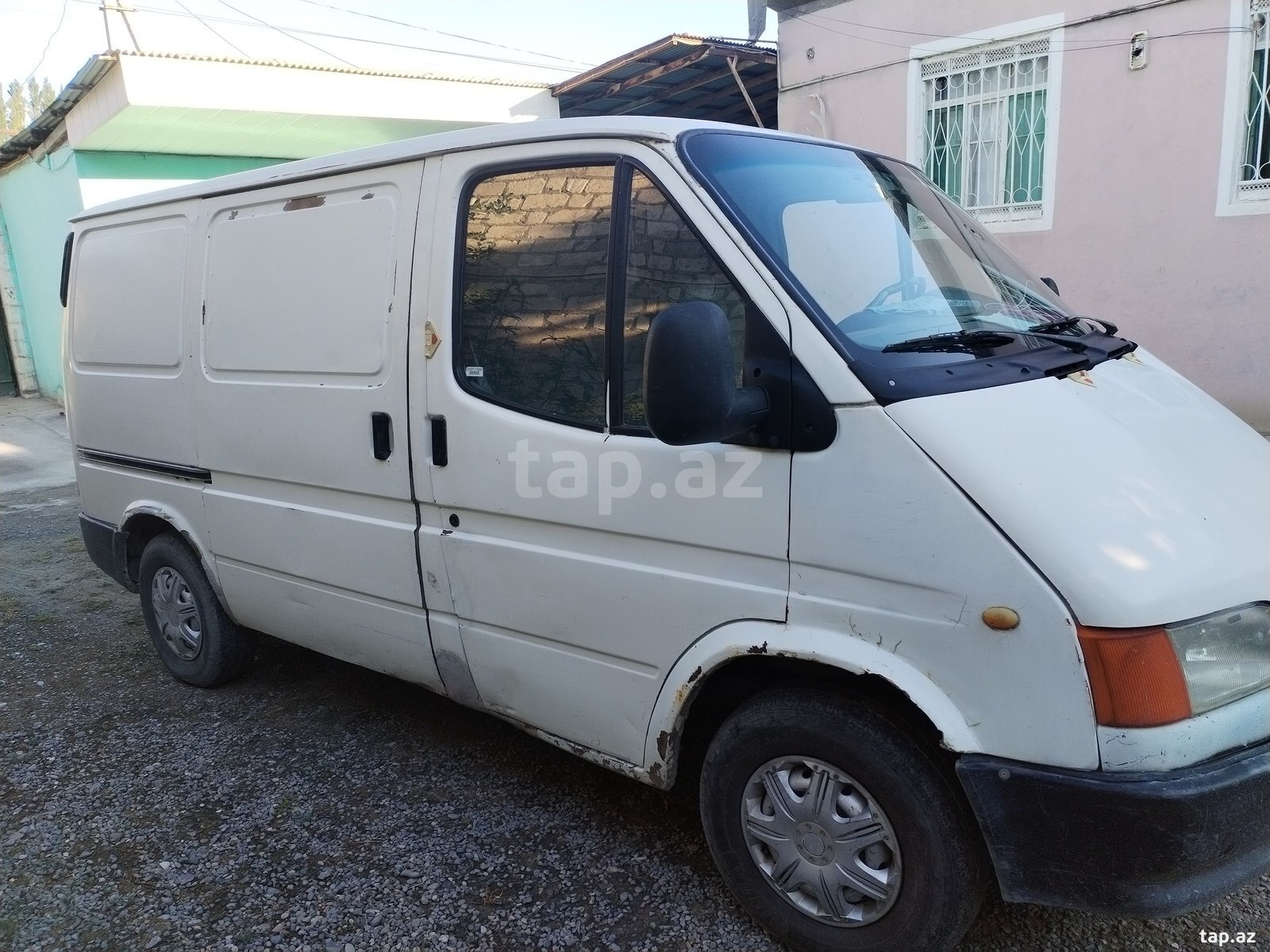 Ford Transit, 2000 il (2)