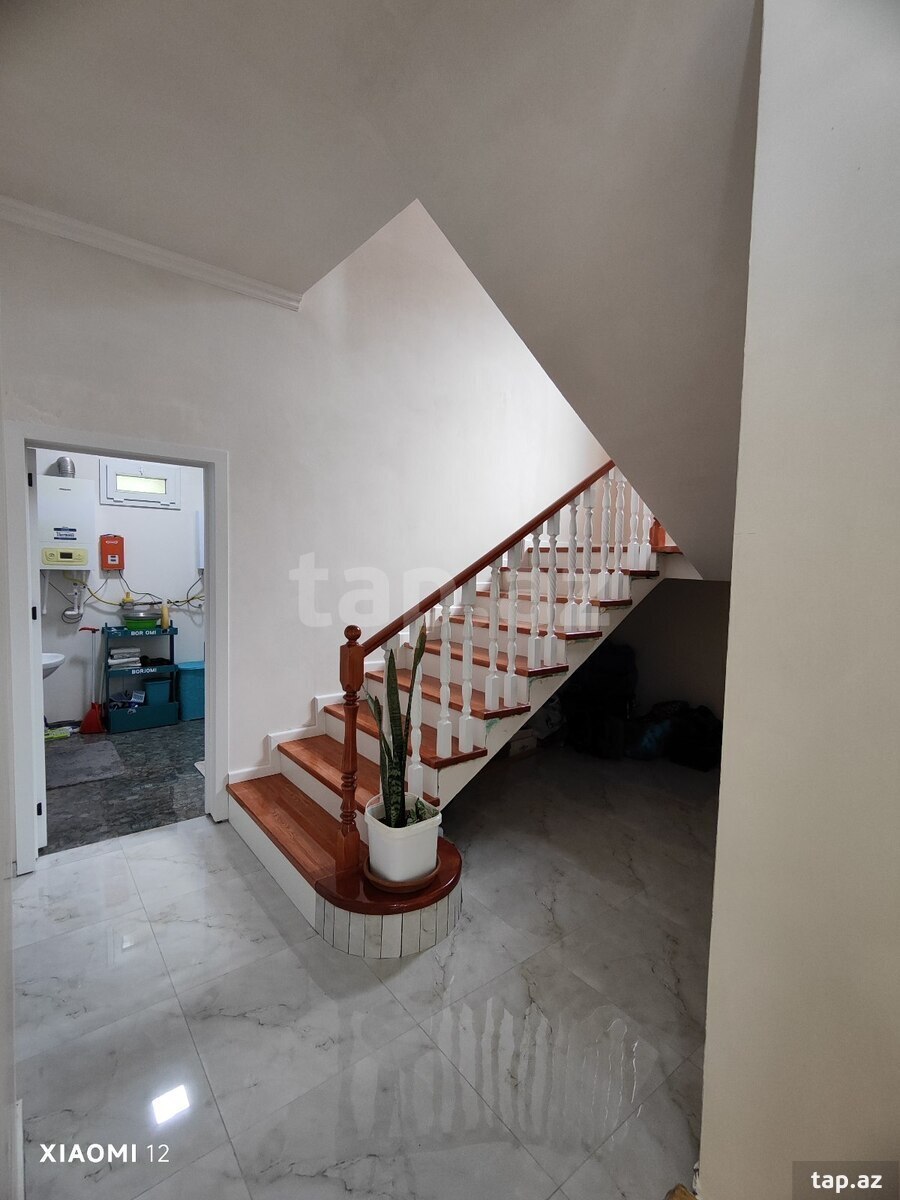 Həyət evi, Qum adası (6)