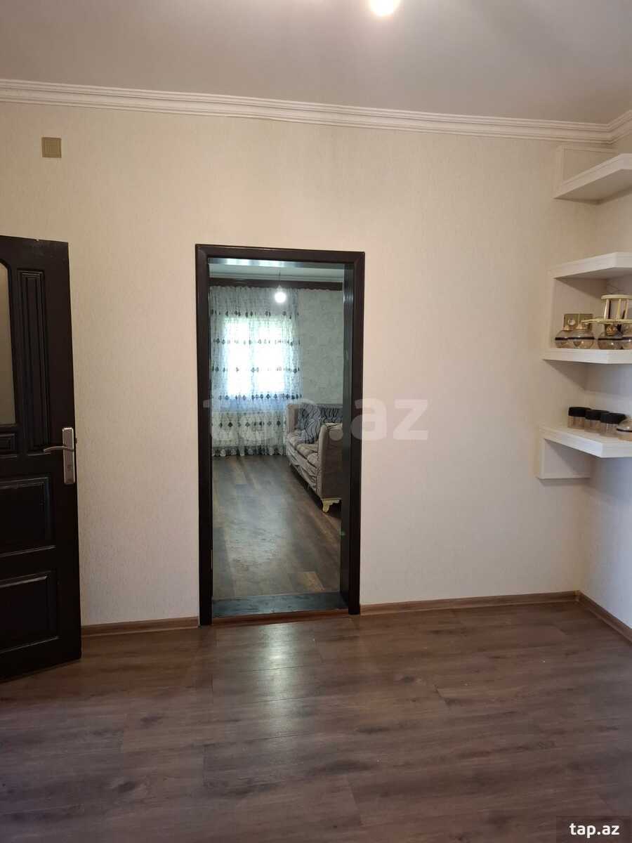 Həyət evi, Gulbala Əliyev küç. (13)