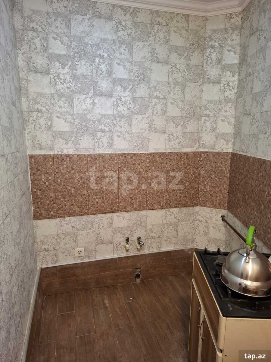 Həyət evi, Gulbala Əliyev küç. (10)