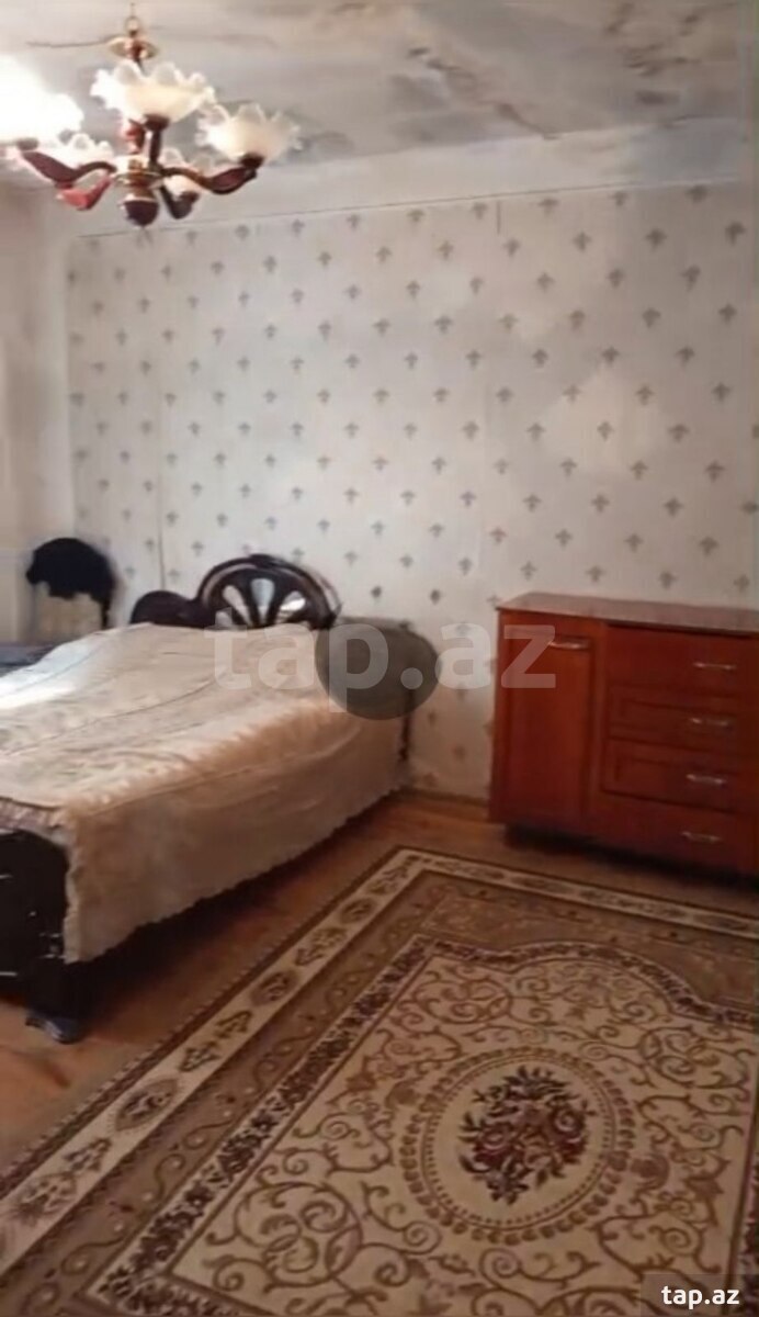 Həyət evi, Polad Həşimov küç. (4)