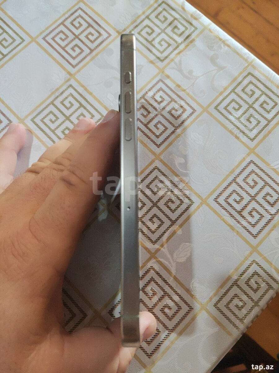 Apple iPhone 15 Pro Max Natural Titanium 256GB/8GB (3)