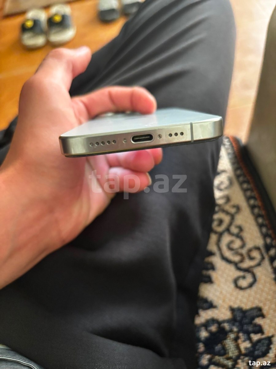 Apple iPhone 15 Pro Natural Titanium 256GB/8GB (4)