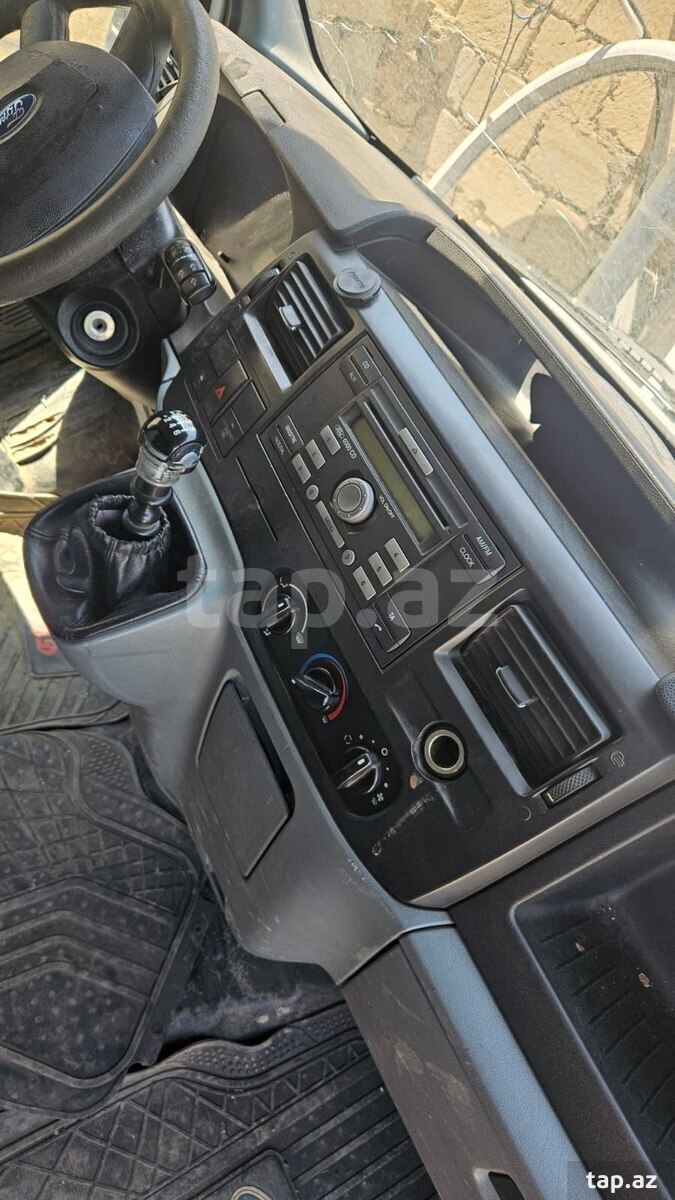 Ford Transit, 2008 il (3)