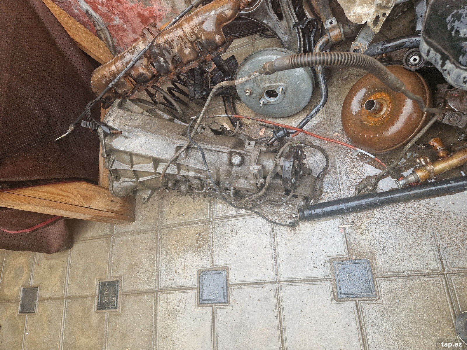 Mercedes W202 ehtiyat hissələri (9)