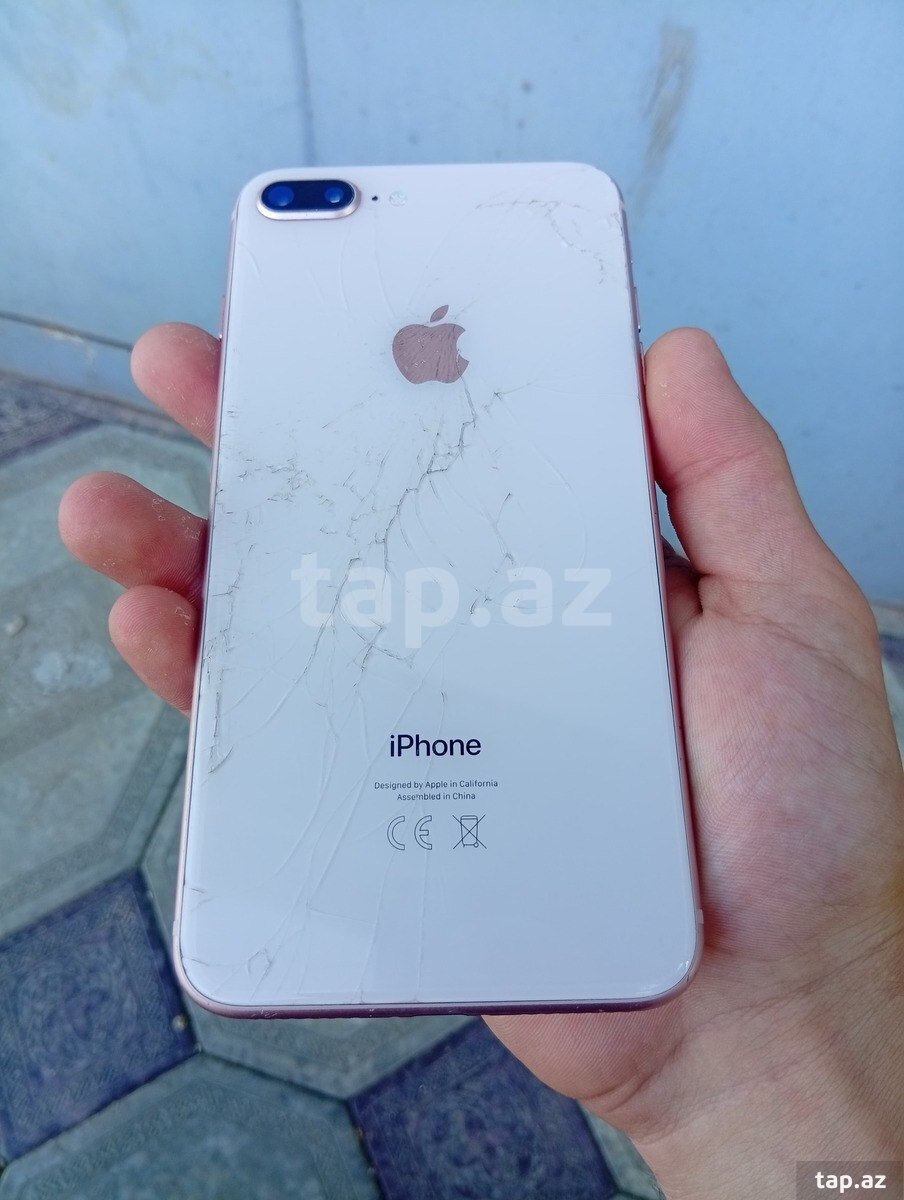 Apple iPhone 8 Plus Gold 64GB (3)
