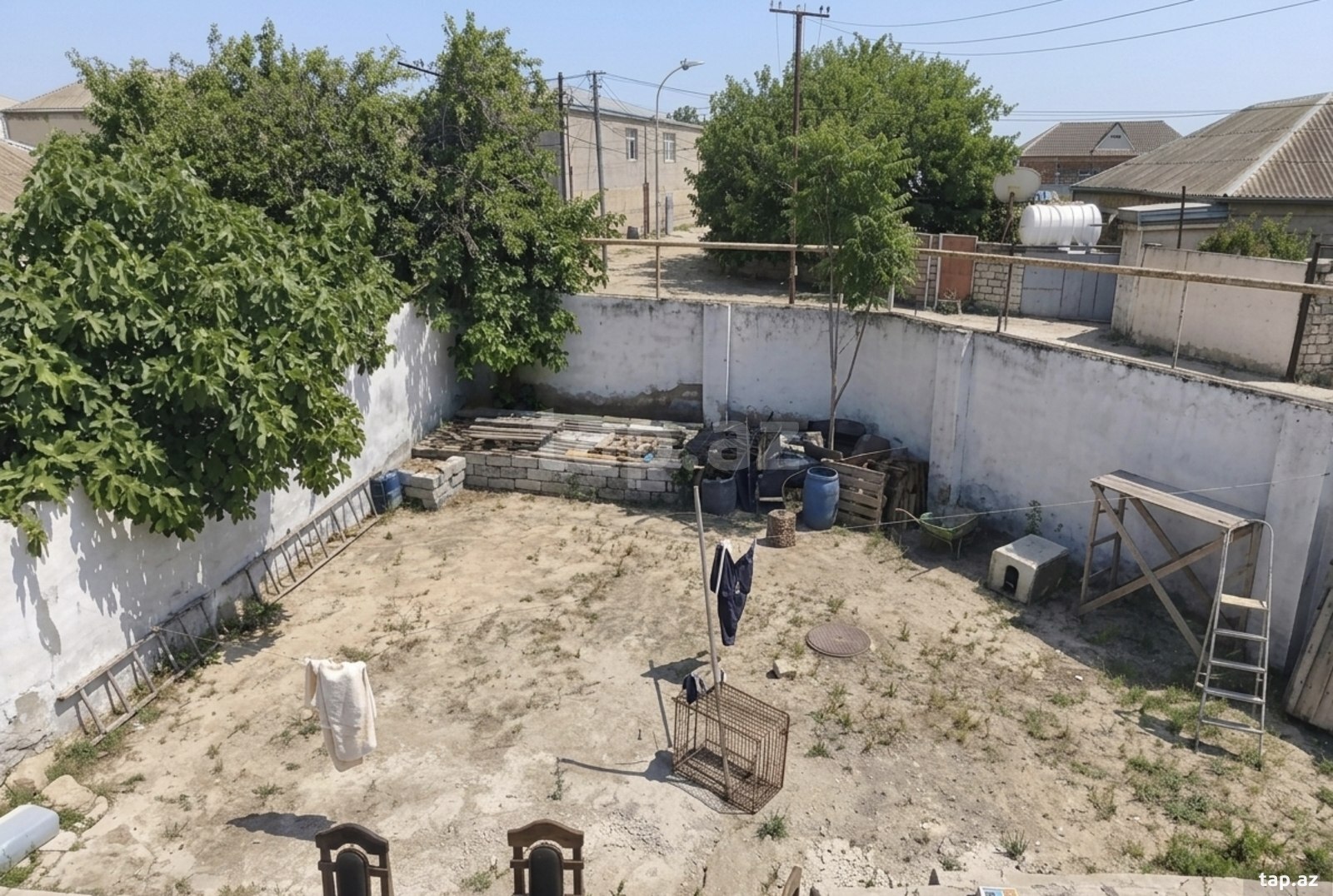 1 sot torpaq sahəsi, Keşlə qəs.