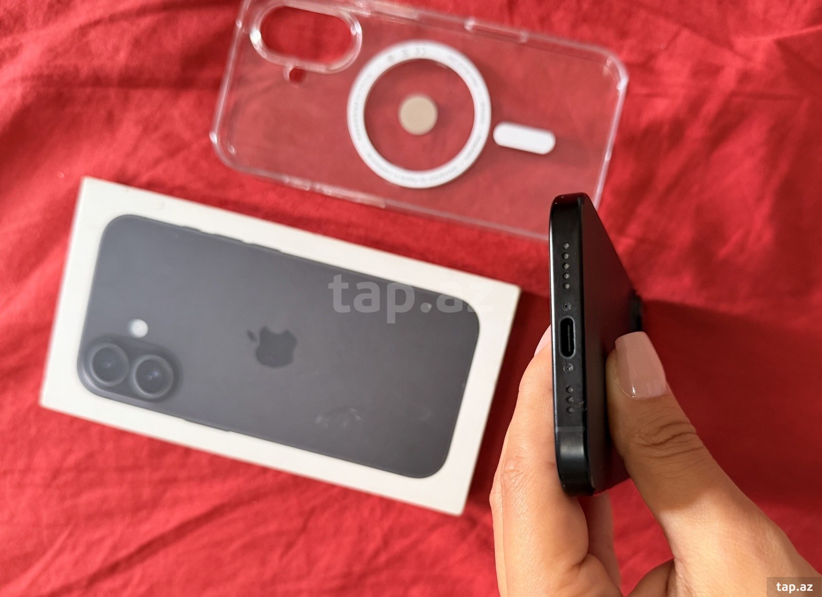 Apple iPhone 16 Black 256GB/8GB (8)