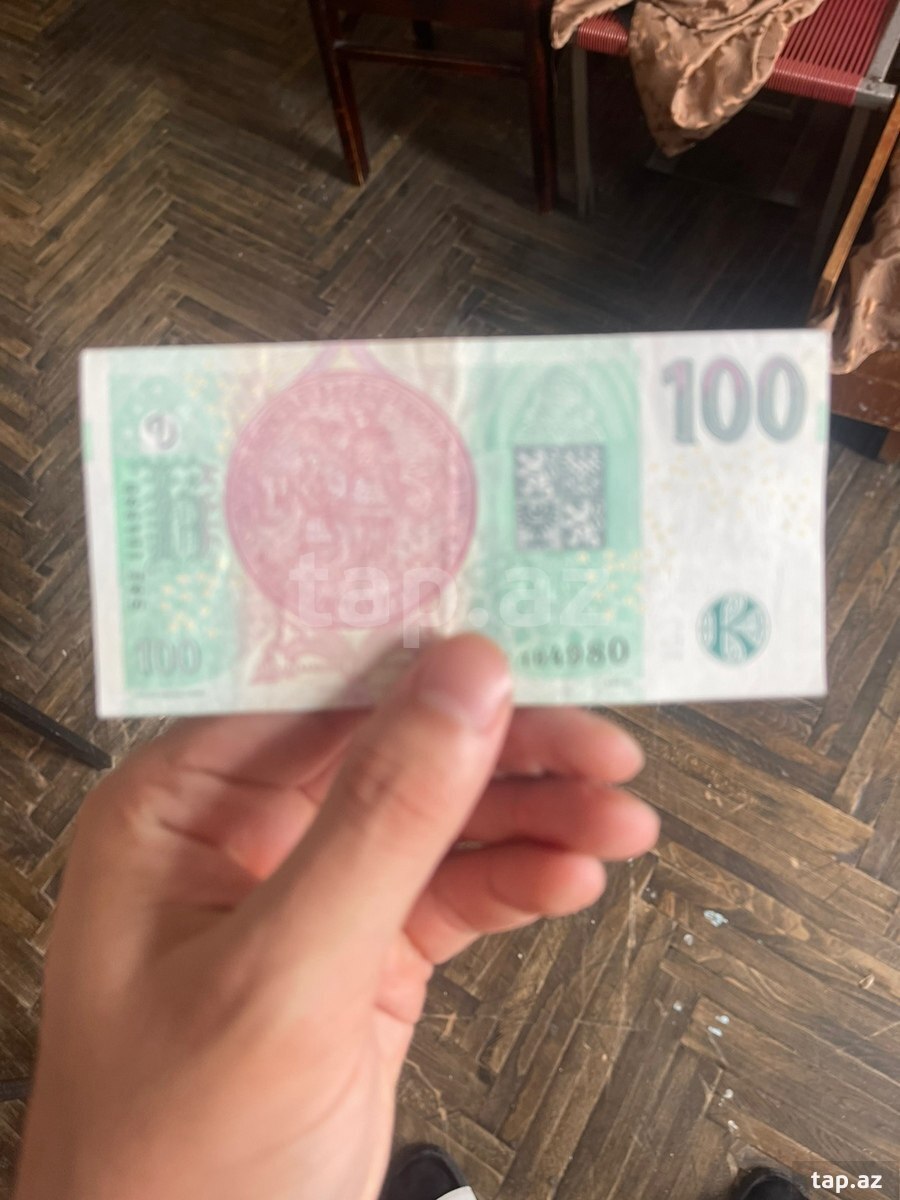 100 Çexiya kronu (2)
