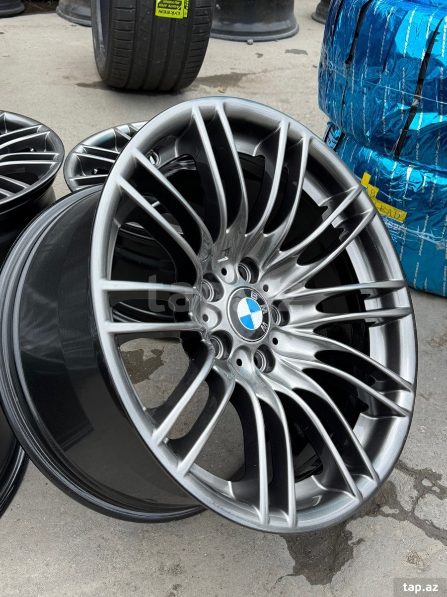 BMW təkəri R18
