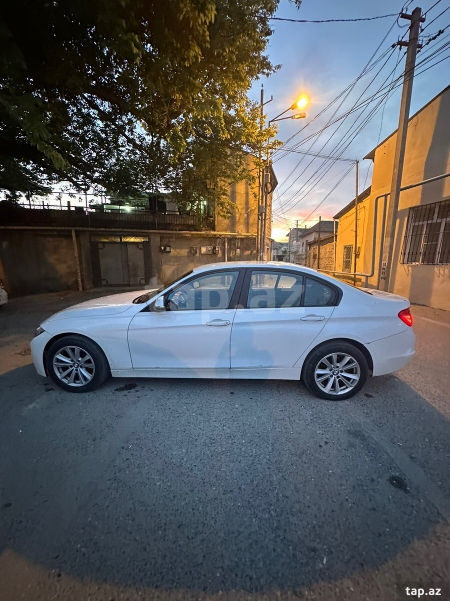 BMW 328, 2015 il (11)