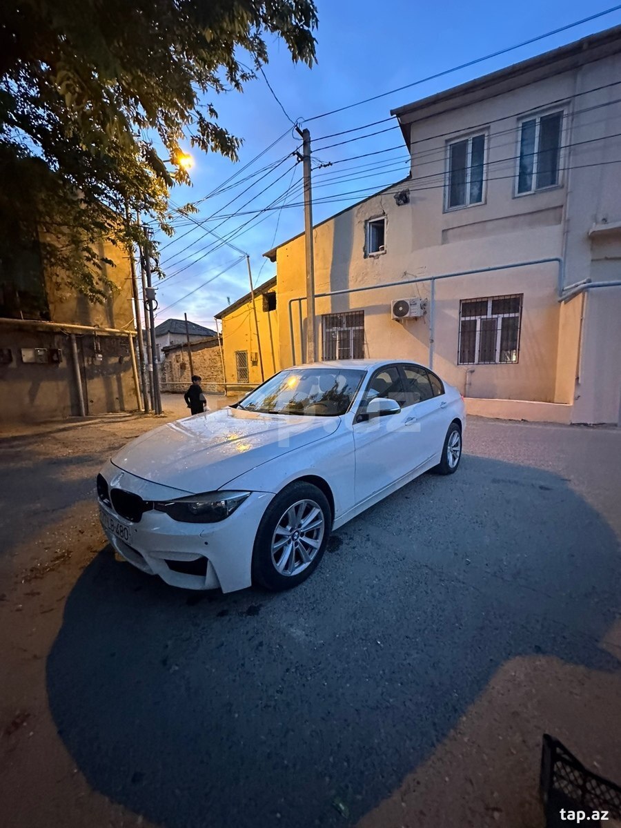 BMW 328, 2015 il (13)