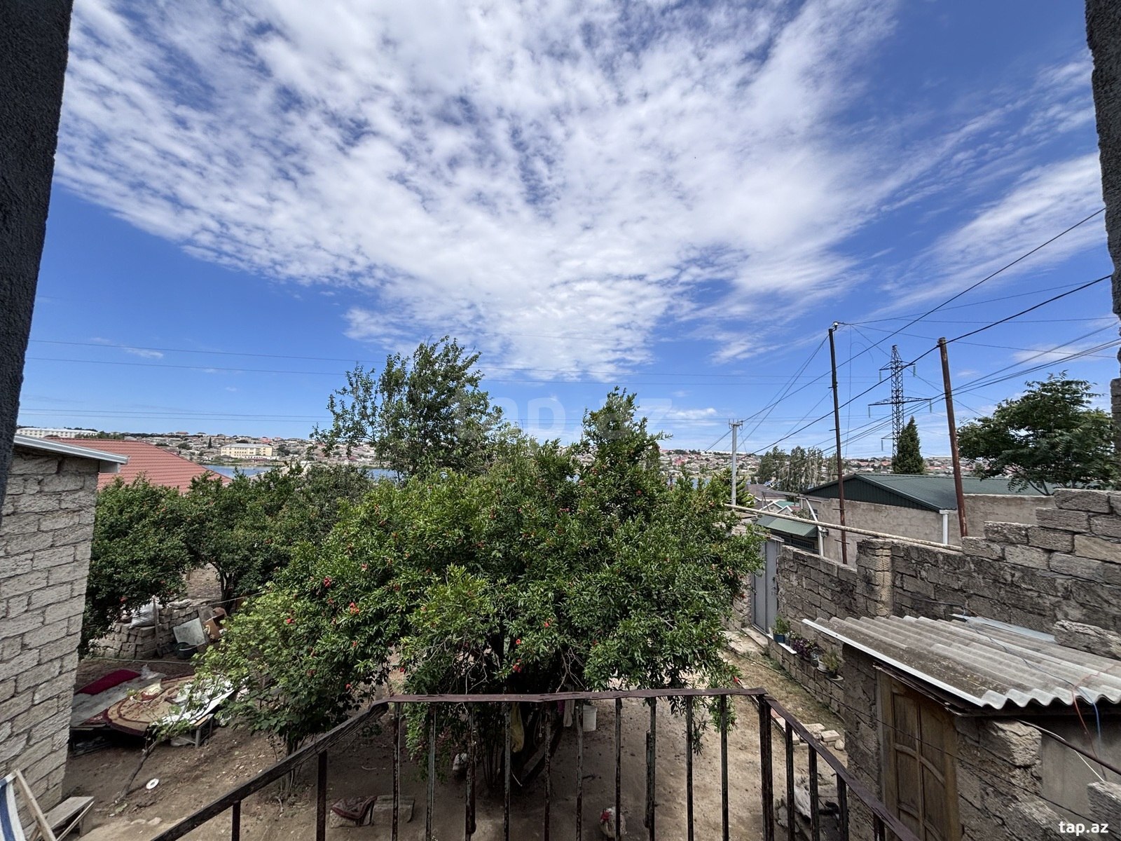 9 sot torpaq sahəsi, Bakıxanov qəs. (2)