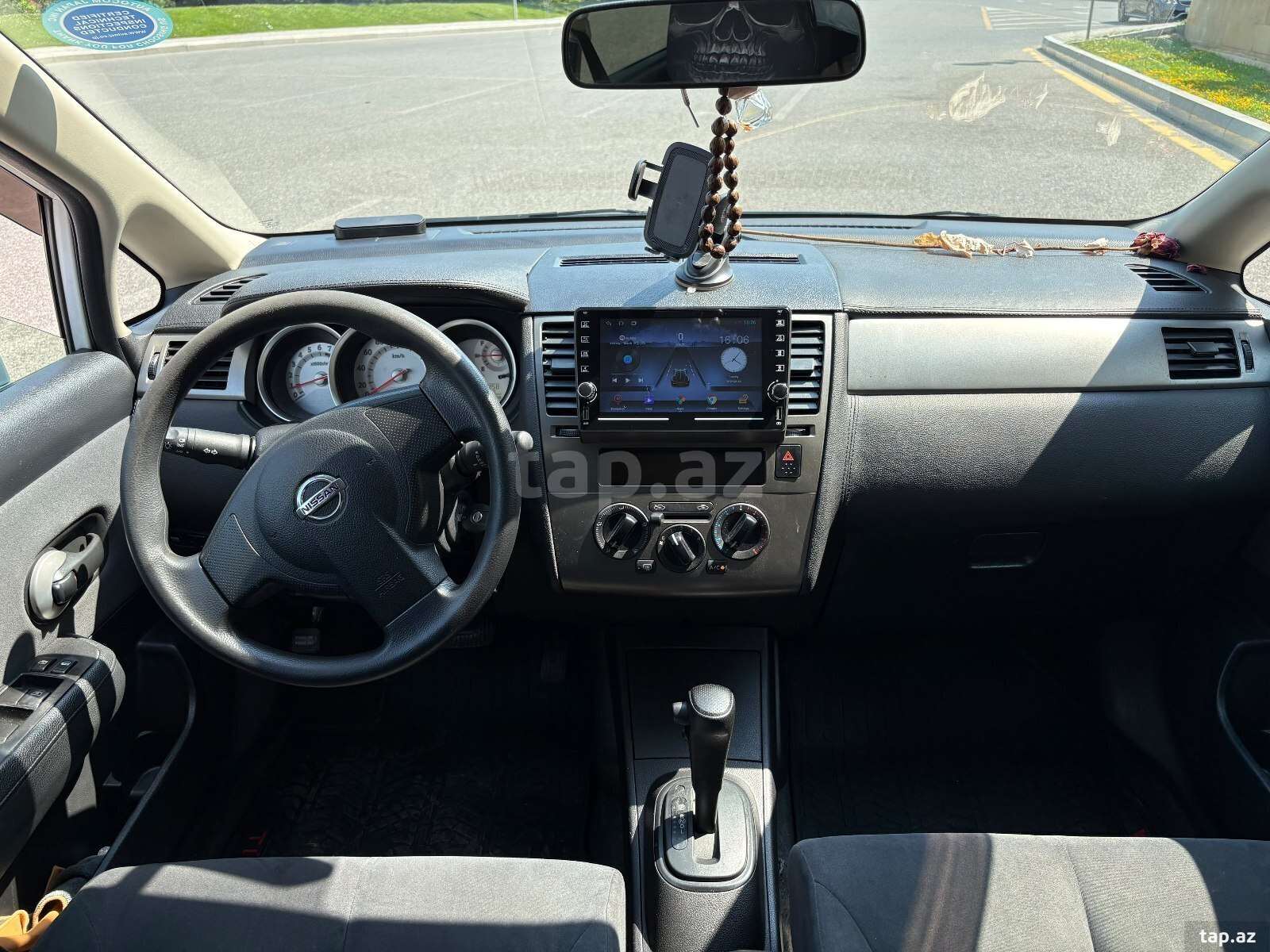 Nissan Tiida, 2011 il (9)