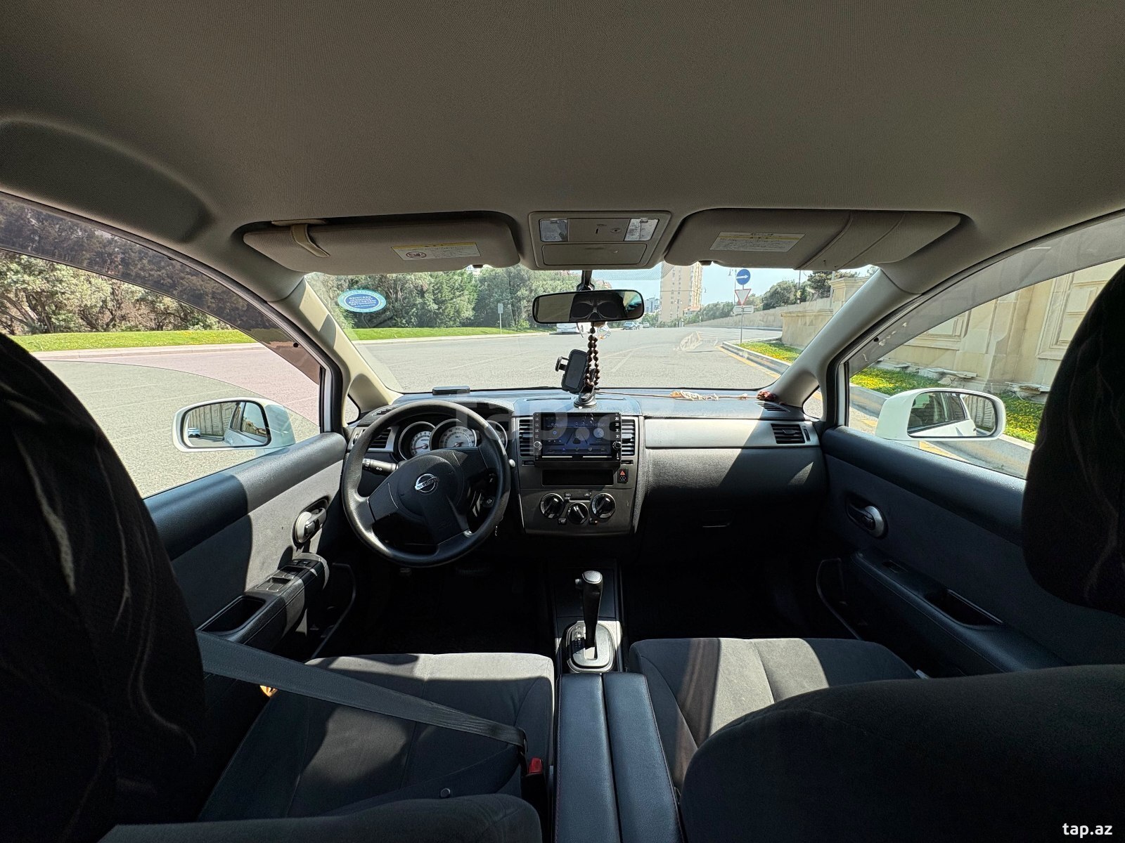 Nissan Tiida, 2011 il (12)