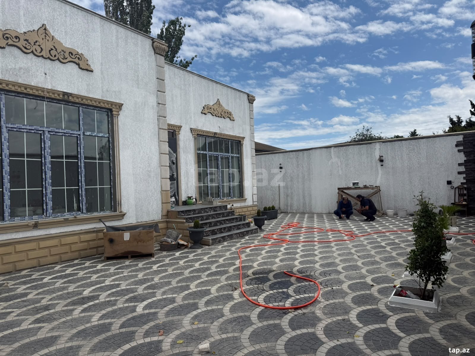 Həyət evi, Saray qəs. (6)